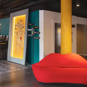 Отель Mercure Centre Gare Montparnasse, Париж